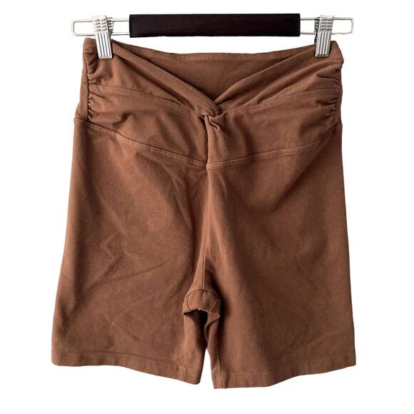 PINK Pants - Pink by Victoria's Secret Twist Waist Biker Shorts - Brown - Medium